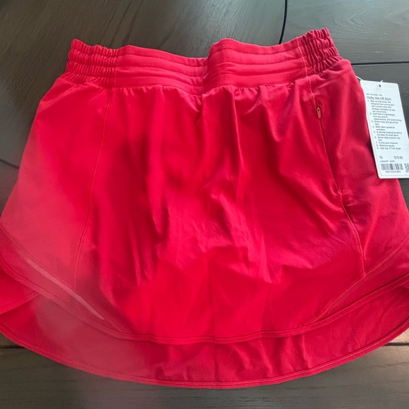 Lululemon Hotty Hot High-Rise Skirt Dark Red Size 10 NWT - Picture 4 of 7